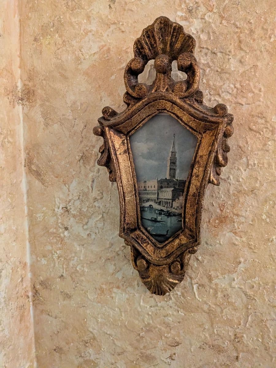 Houston Indoor Estate Sale by Mercader Estate Dealer photo 7