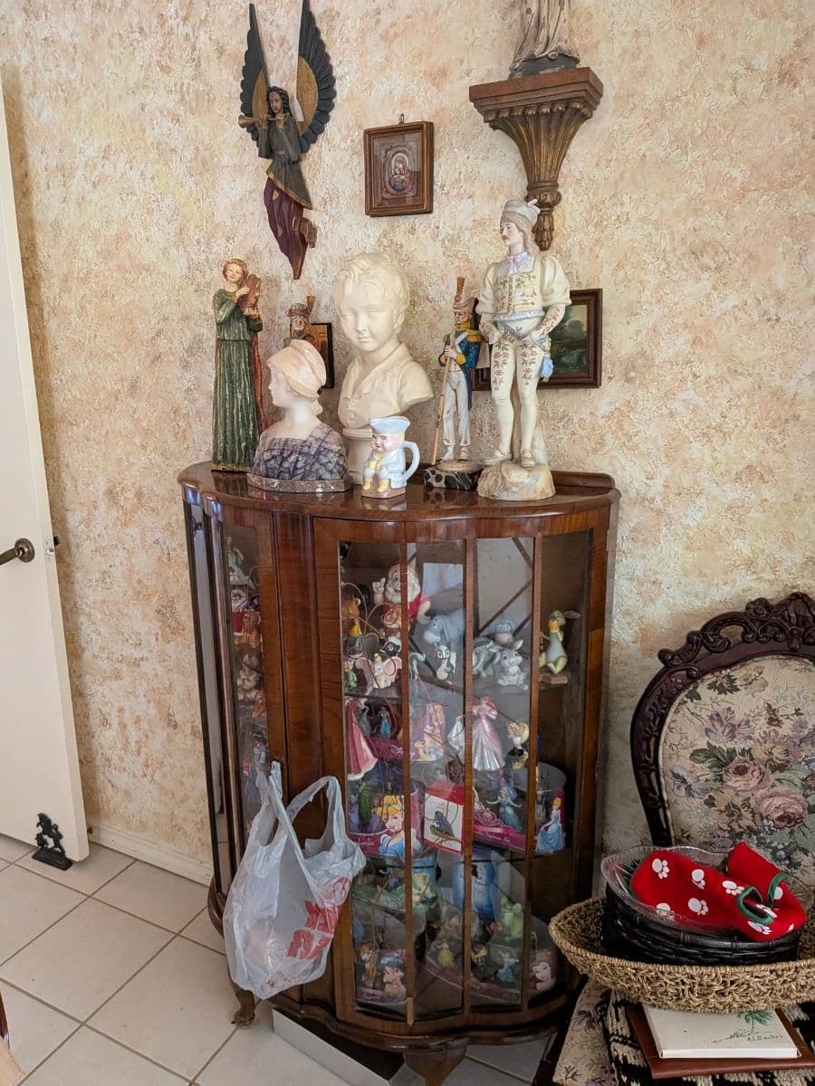 Houston Indoor Estate Sale by Mercader Estate Dealer photo 1