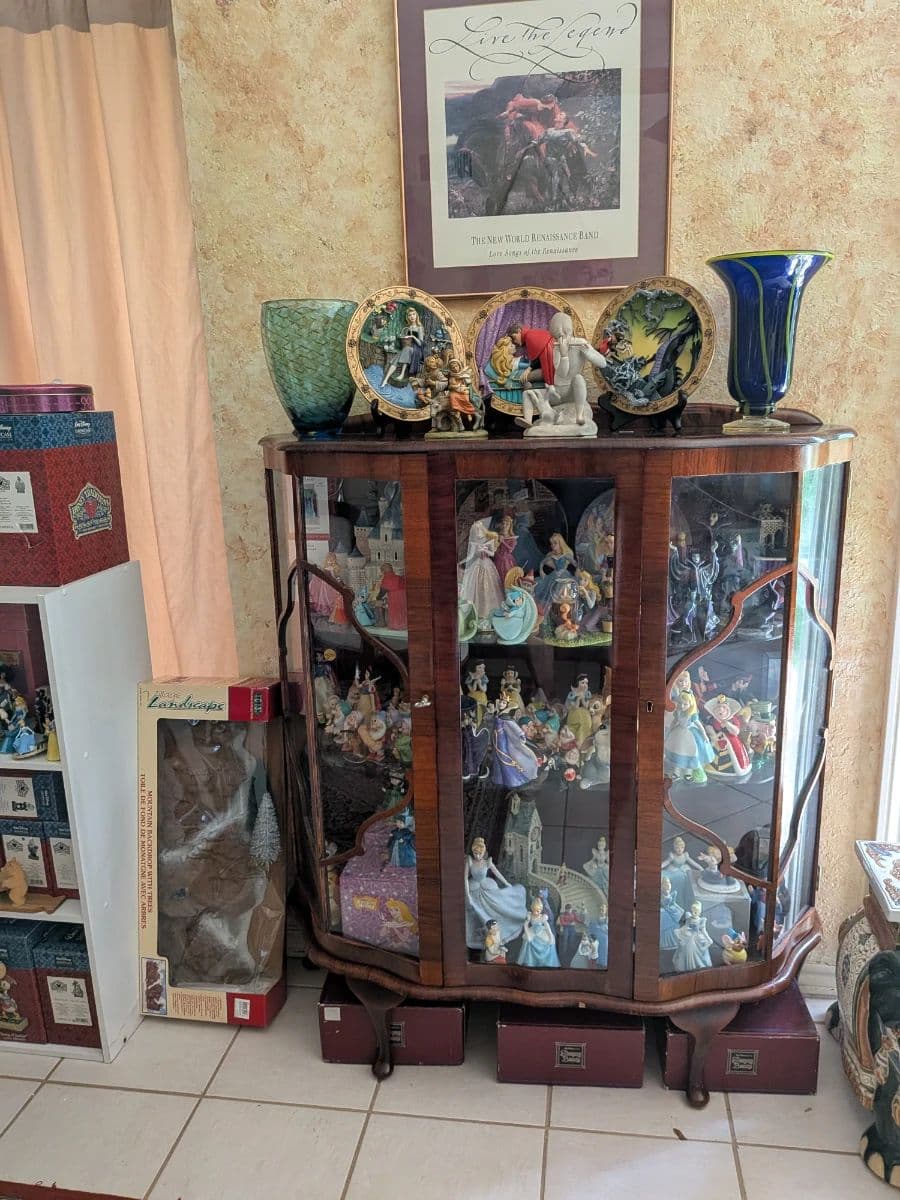 Houston Indoor Estate Sale by Mercader Estate Dealer photo 2