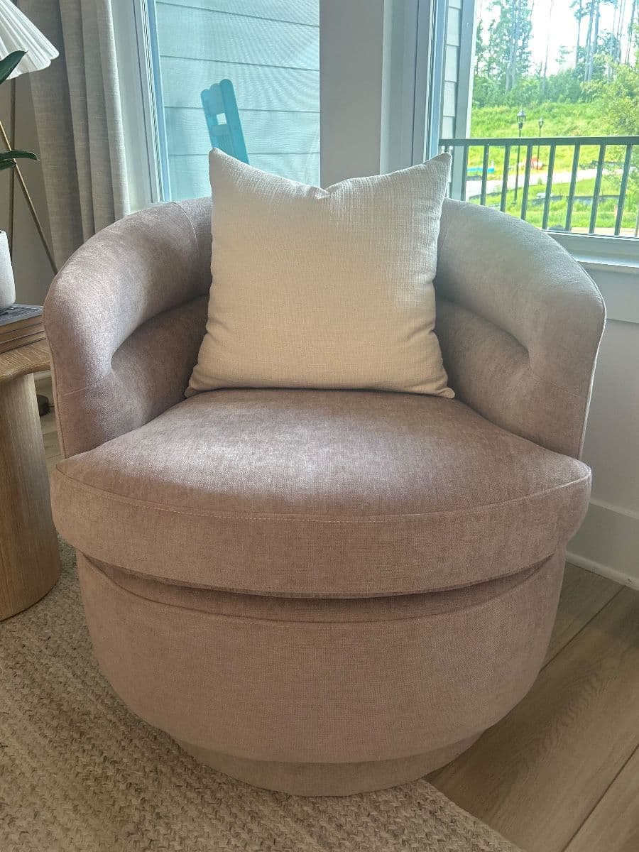 MODEL HOME Furniture Sale (DESIGNER FURNITURE) photo 10