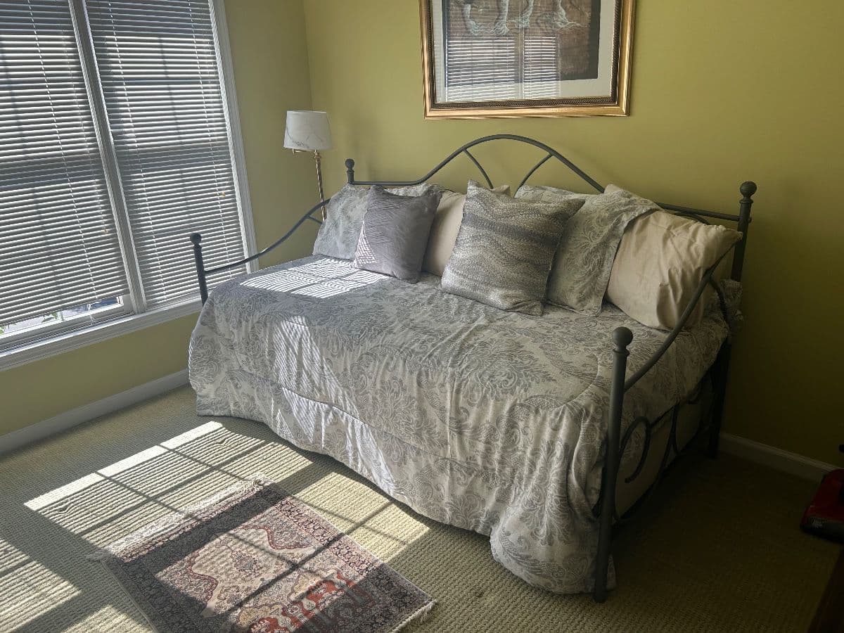 Reduced! Absolutely Gorgeous Furniture in Dunwoody photo 4