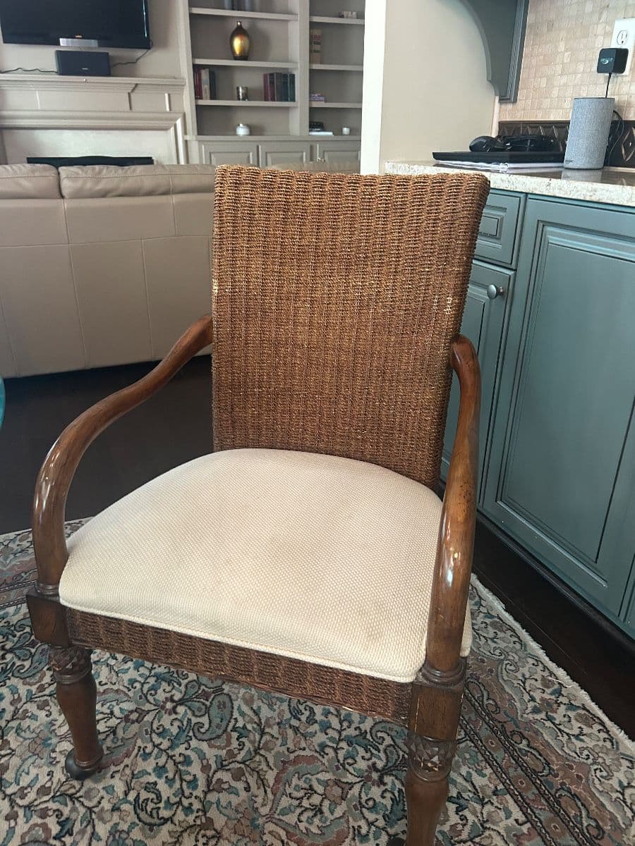 Reduced! Absolutely Gorgeous Furniture in Dunwoody photo 7