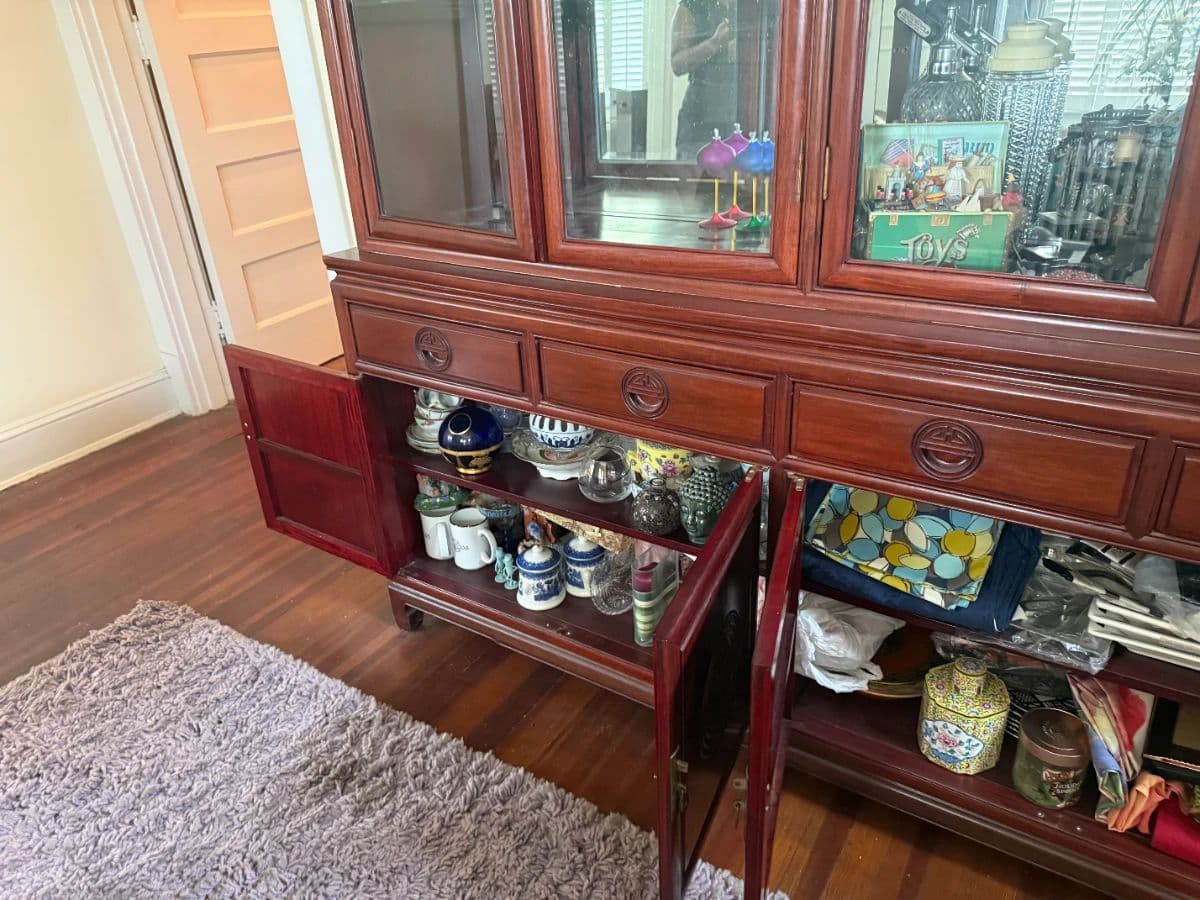 Kearney Estate Sale photo 1