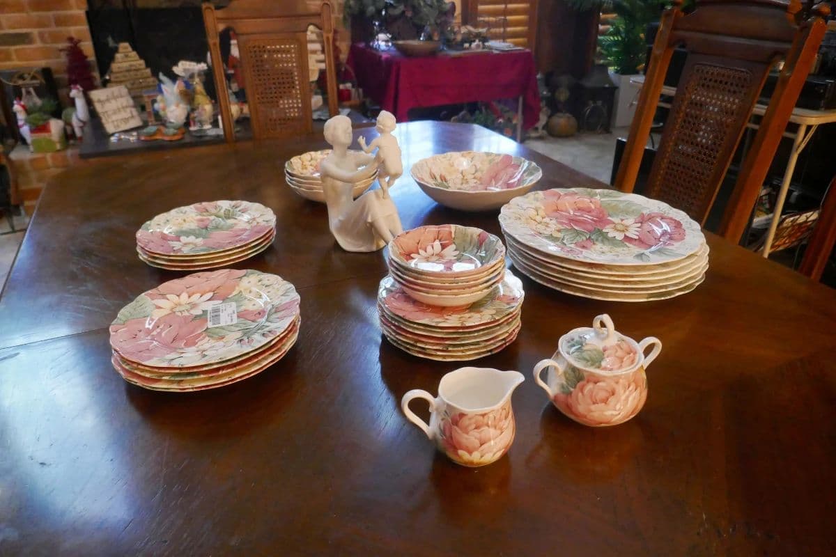 Vintage MAKE A PILE PACKED Katy Estate SALE!! photo 9