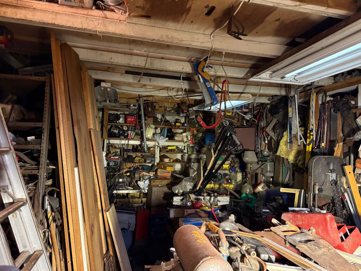 SOUTHEAST SIDE PICKER SALE!!!! JAMMED PLUMB FULL photo 2