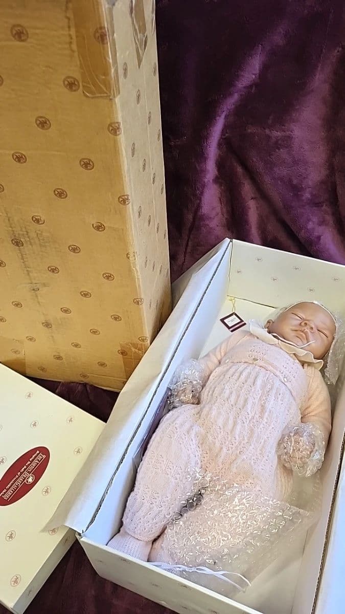 Collector Quality Dolls, Bears and Accessories photo 3