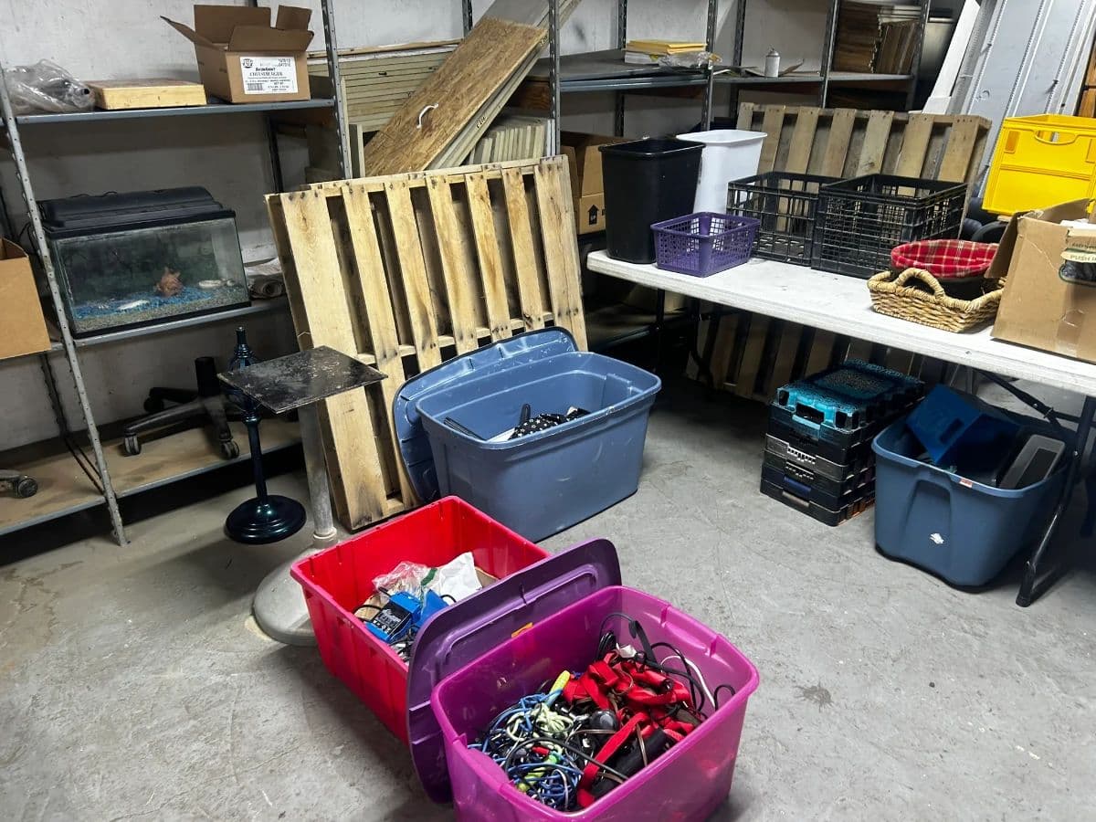 Massive In-Person Picker Sale! - Estate Business Closing - Antiques, Vintage, Tools, & Collectibles! photo 12