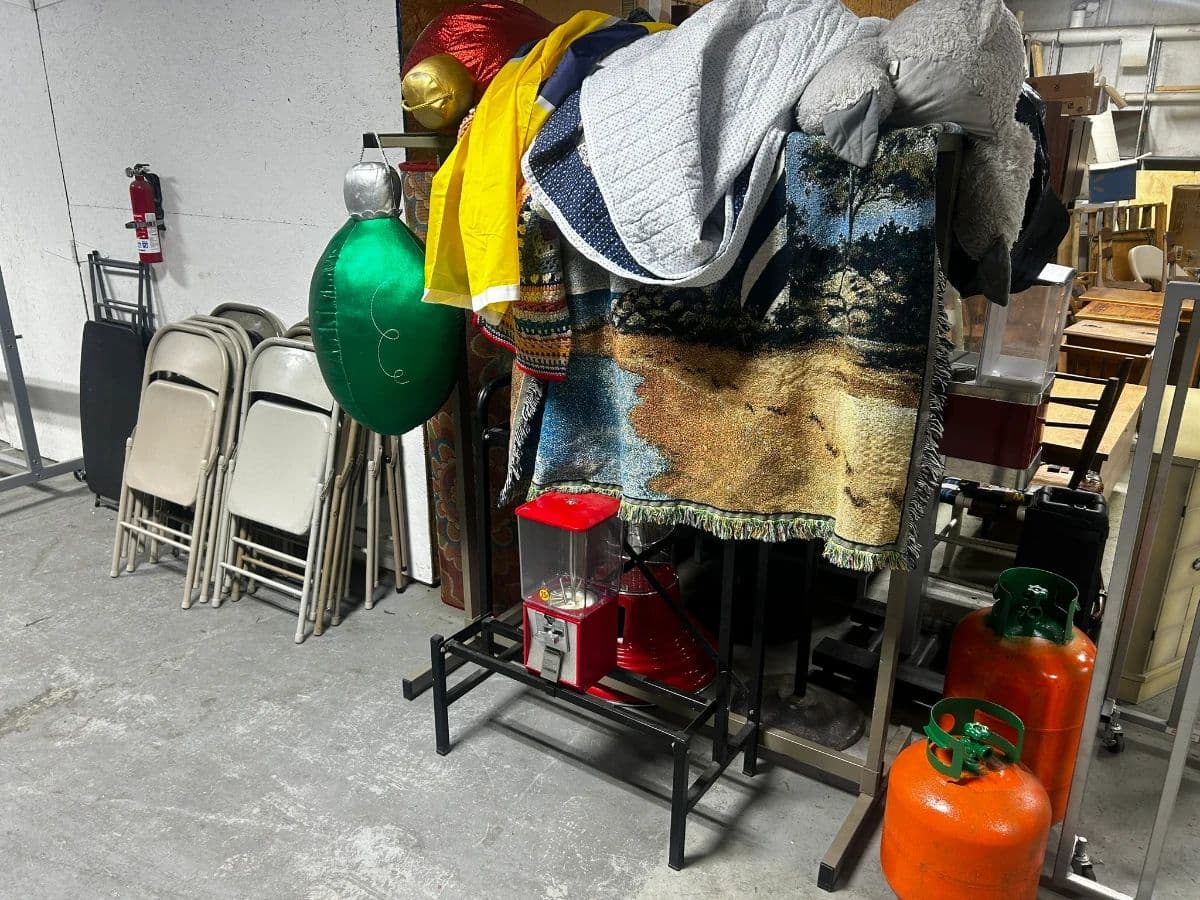 Massive In-Person Picker Sale! - Estate Business Closing - Antiques, Vintage, Tools, & Collectibles! photo 11