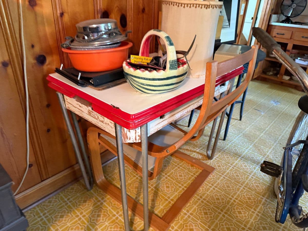 HOT DEALS IN THE BEE-HIVE! Pre-sales on furniture photo 10