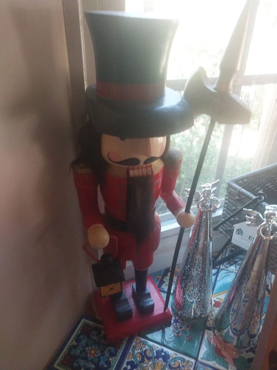 Finders Keepers estate sales photo 3