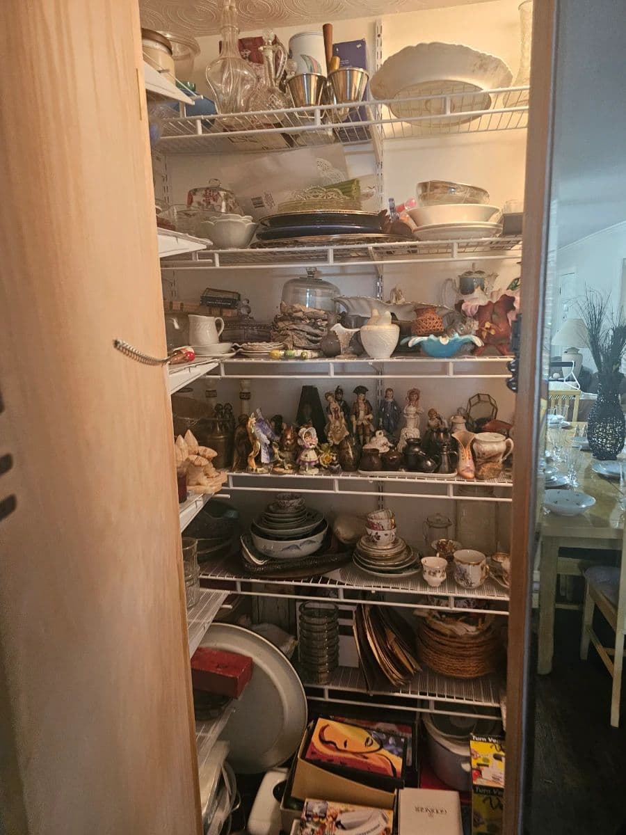 THRILL OF THE HUNT VINTAGE FURNITURE POTPOURRI ESTATE SALE BY ALAMO AZTEK ESTATE SALES DFW photo 6