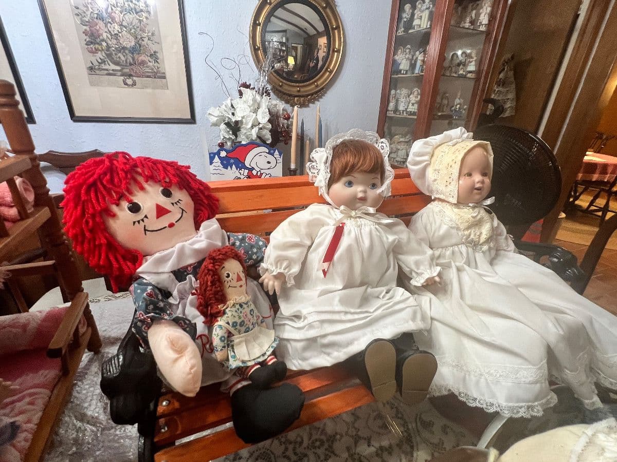 DOLLS ONLY!!!! 1 DAY SALE ON BROADMEADE photo 7