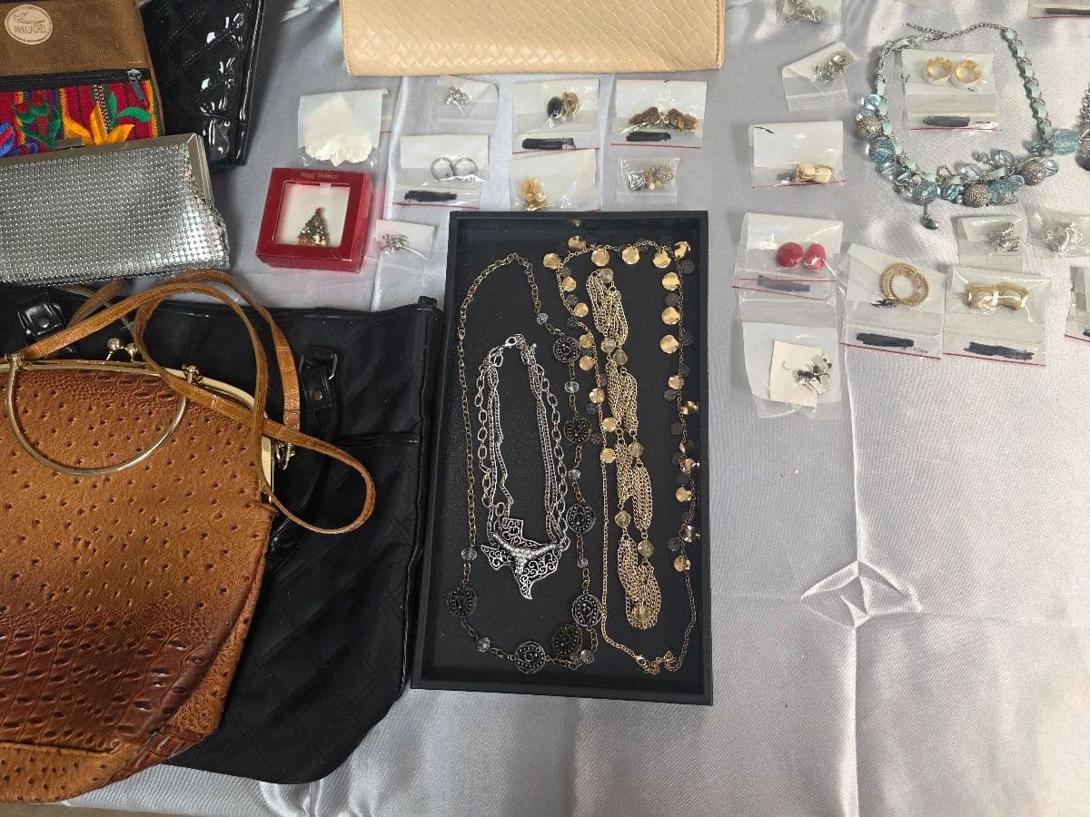 3/$22 - Rings, Earrings, Necklaces | Talbots Sz 12 | VTG Womens Clothing & Blazers | Labor Weekend photo 12