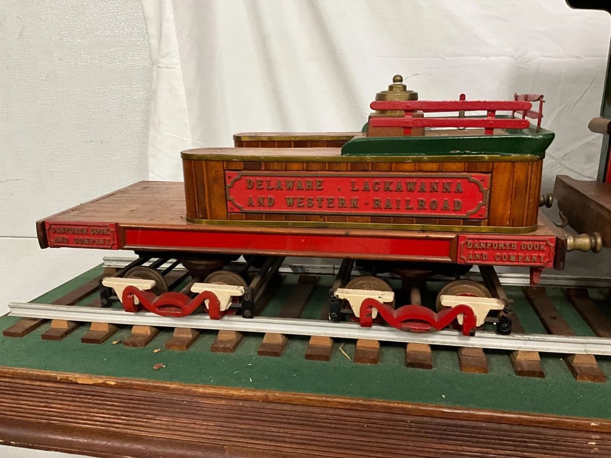 LIVE AUCTION SUN. NOV 8 AT 10AM photo 10