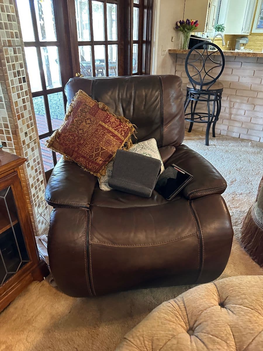 Estate sale in Giddings photo 1