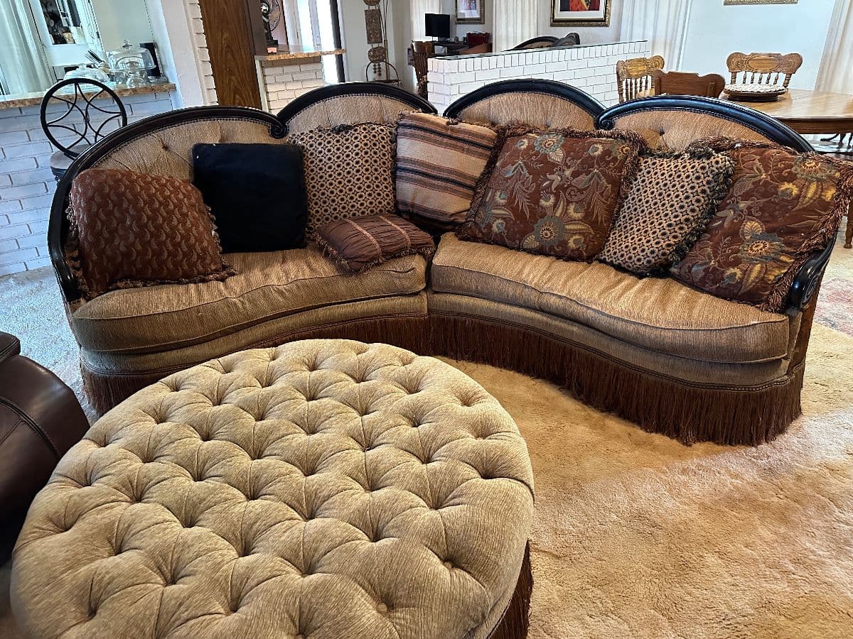 Estate sale in Giddings photo 2
