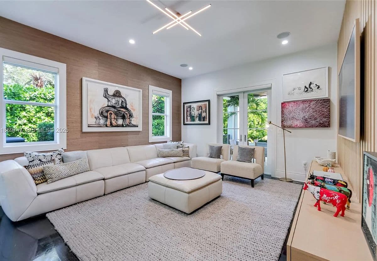 GABLES BY THE SEA - HUGE MOVING SALE photo 10