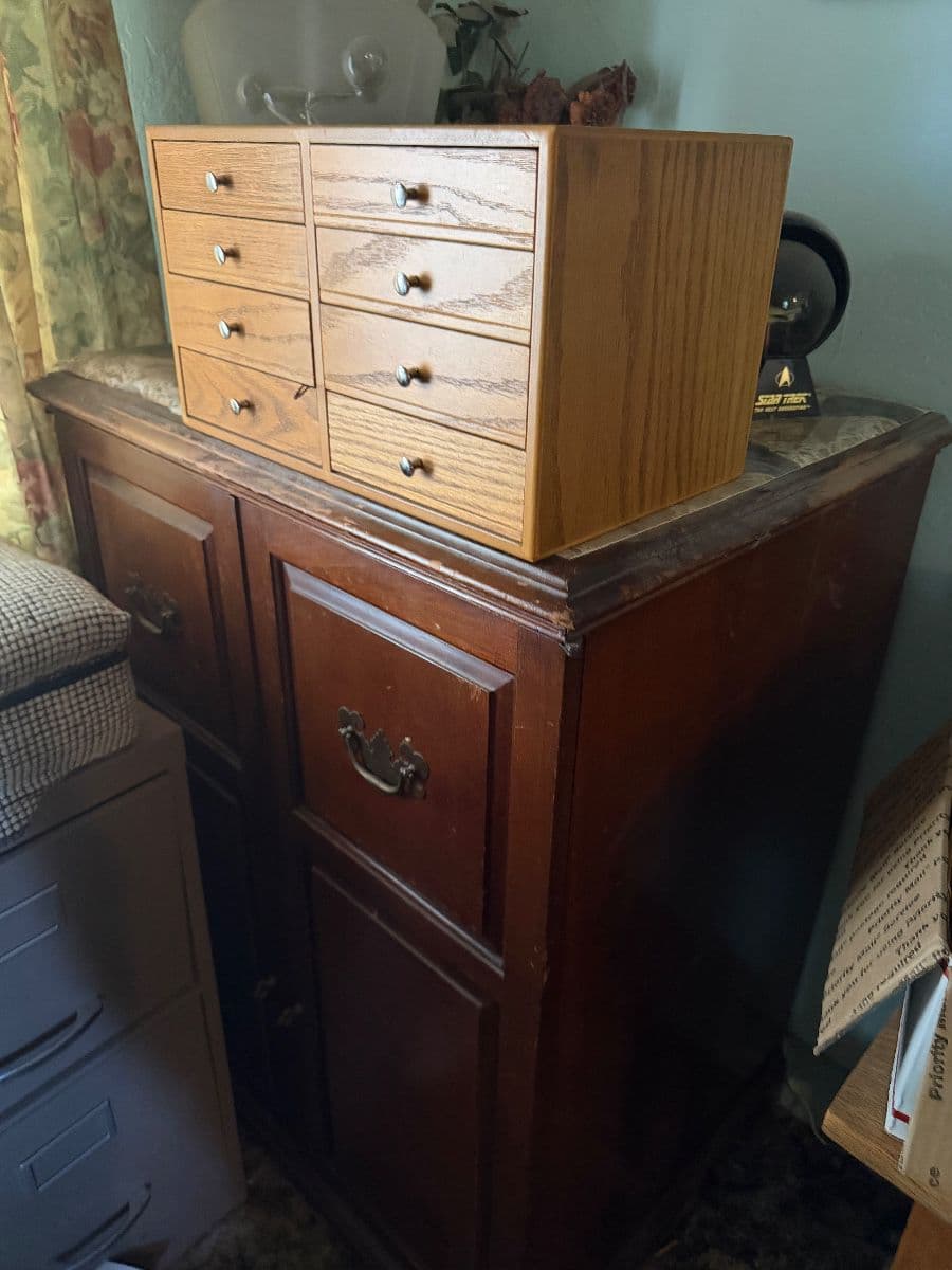 Vintage Love Gridley Estate Sale photo 7