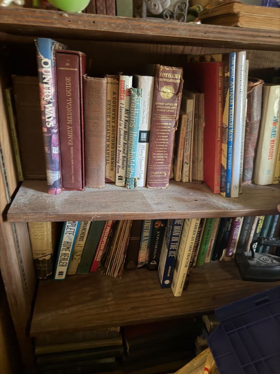 Vintage Love Gridley Estate Sale photo 10