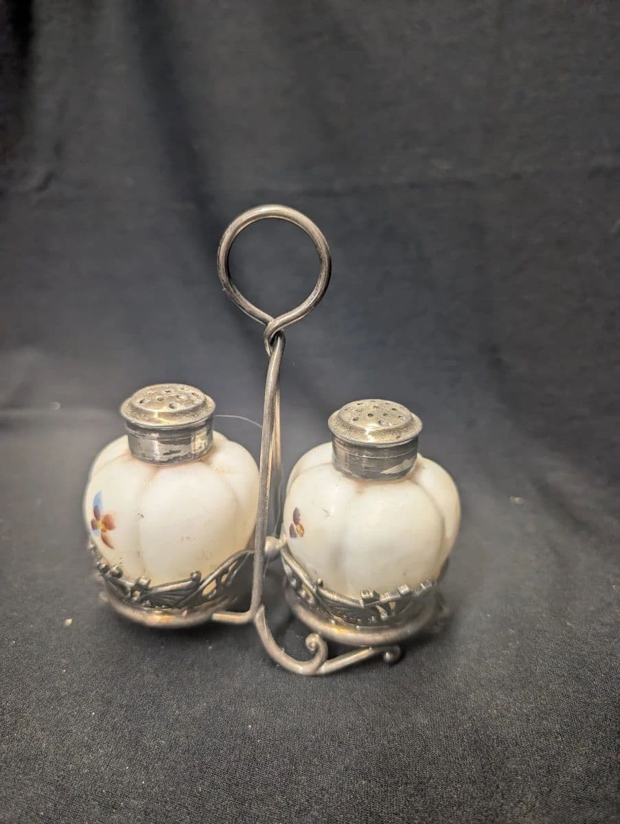 Vintage Treasures Lost in Time August photo 5