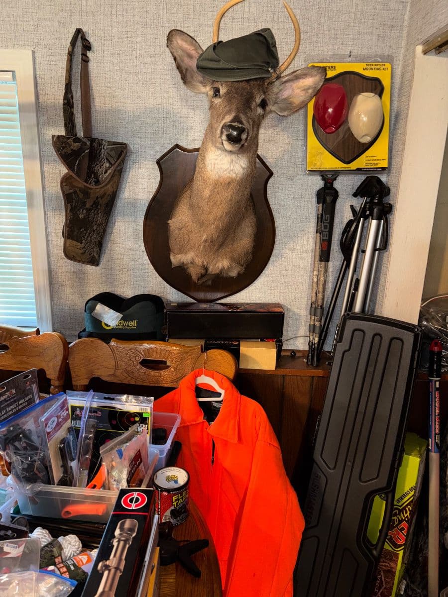 North Ridgeville Hunter/Handyman Estate Sale photo 1