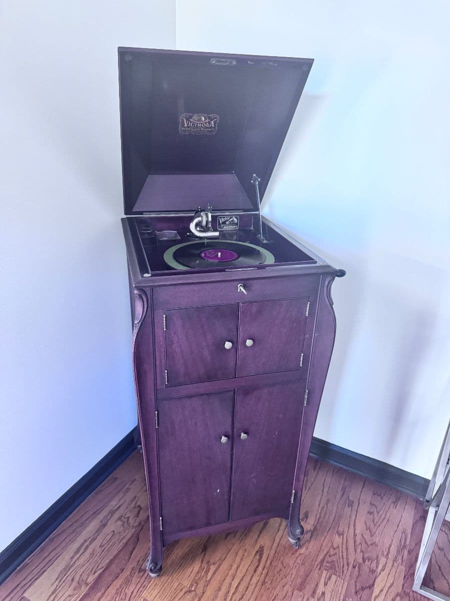 LARGE ESTATE WITH BRONZES ART COLLECTIBLES & MORE photo 10