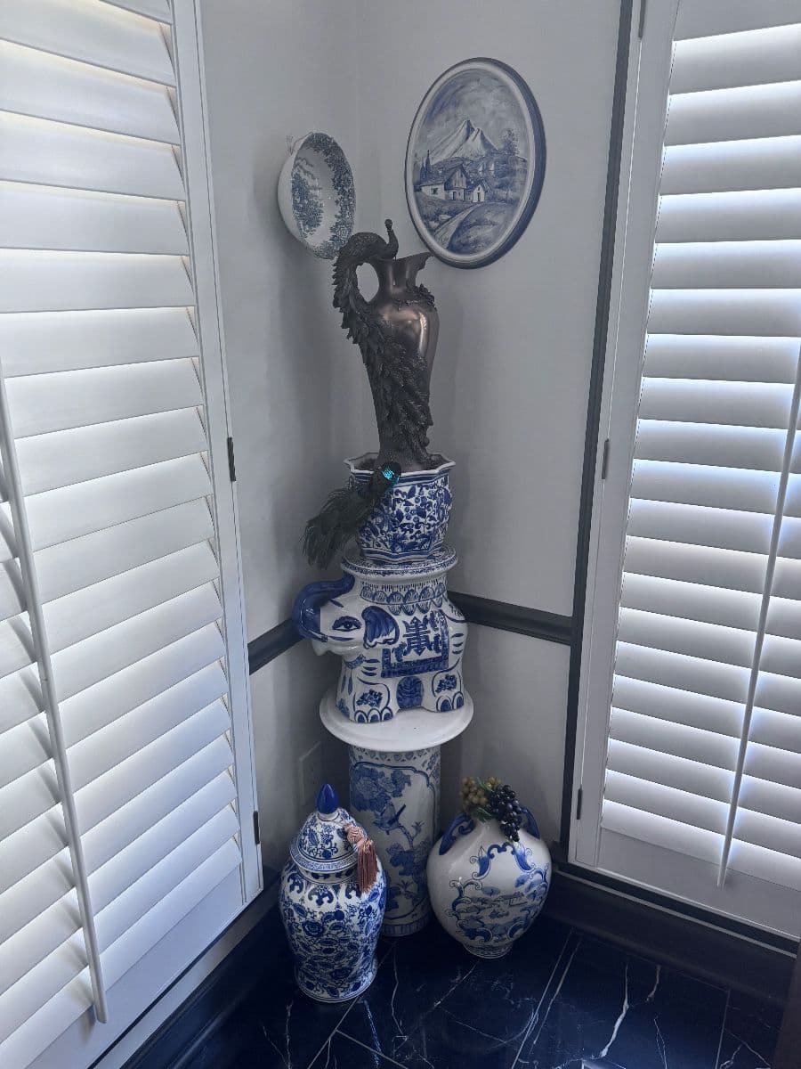 LARGE ESTATE WITH BRONZES ART COLLECTIBLES & MORE photo 4