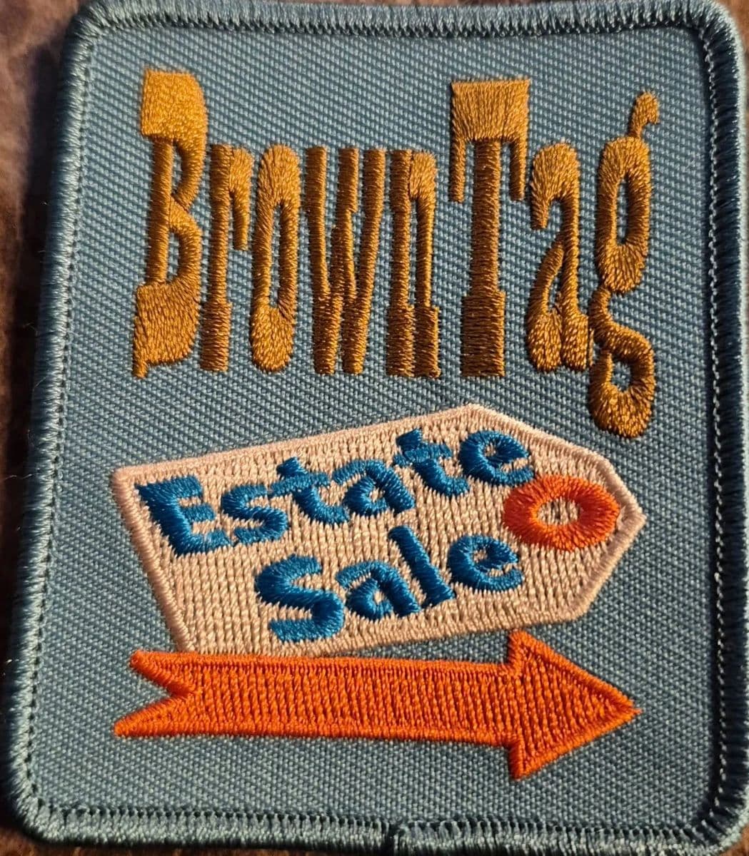 Phinney Ridge 50+ Year Estate Vintage CLOTHES Owl Collection TOOLS Belt Buckles KNIVES Bar photo 1