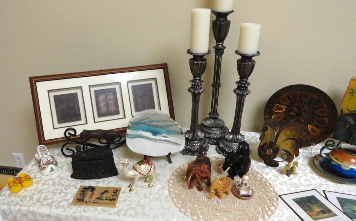 A TOUCH OF MID-CENTURY photo 2