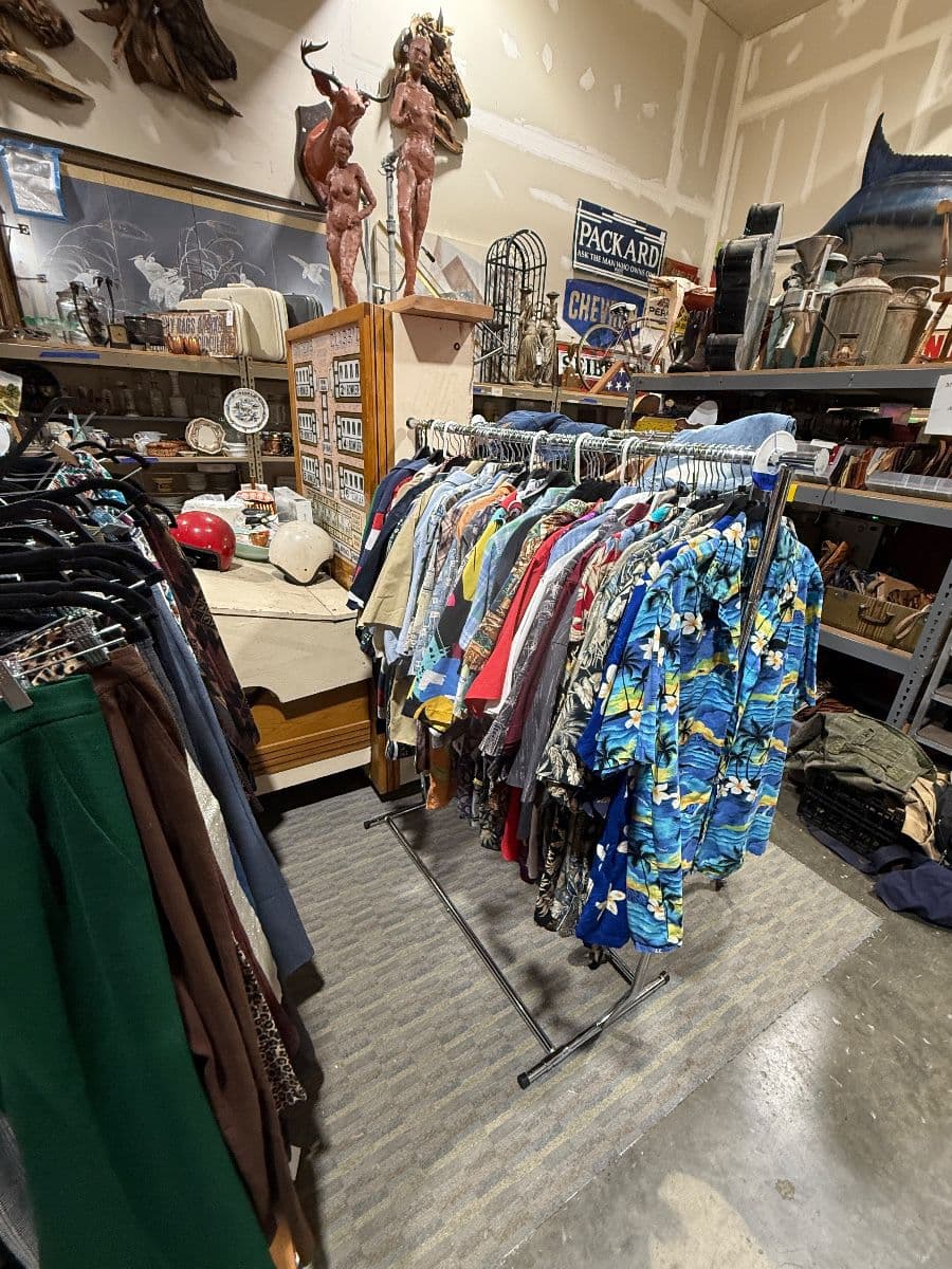 50% OFF WHITE TAGS MAGNOLIA VINTAGE WAREHOUSE SALE photo 11