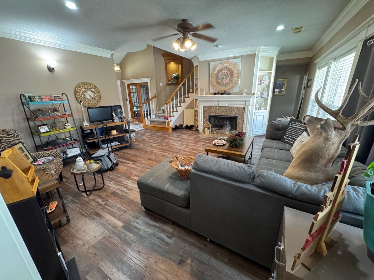 WOW NEW CONSIGNMENT STORE OPEN! photo 12
