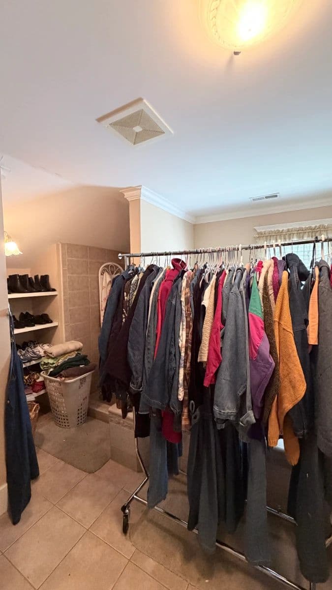 Packed Vintage West Nashville Estate Sale photo 12