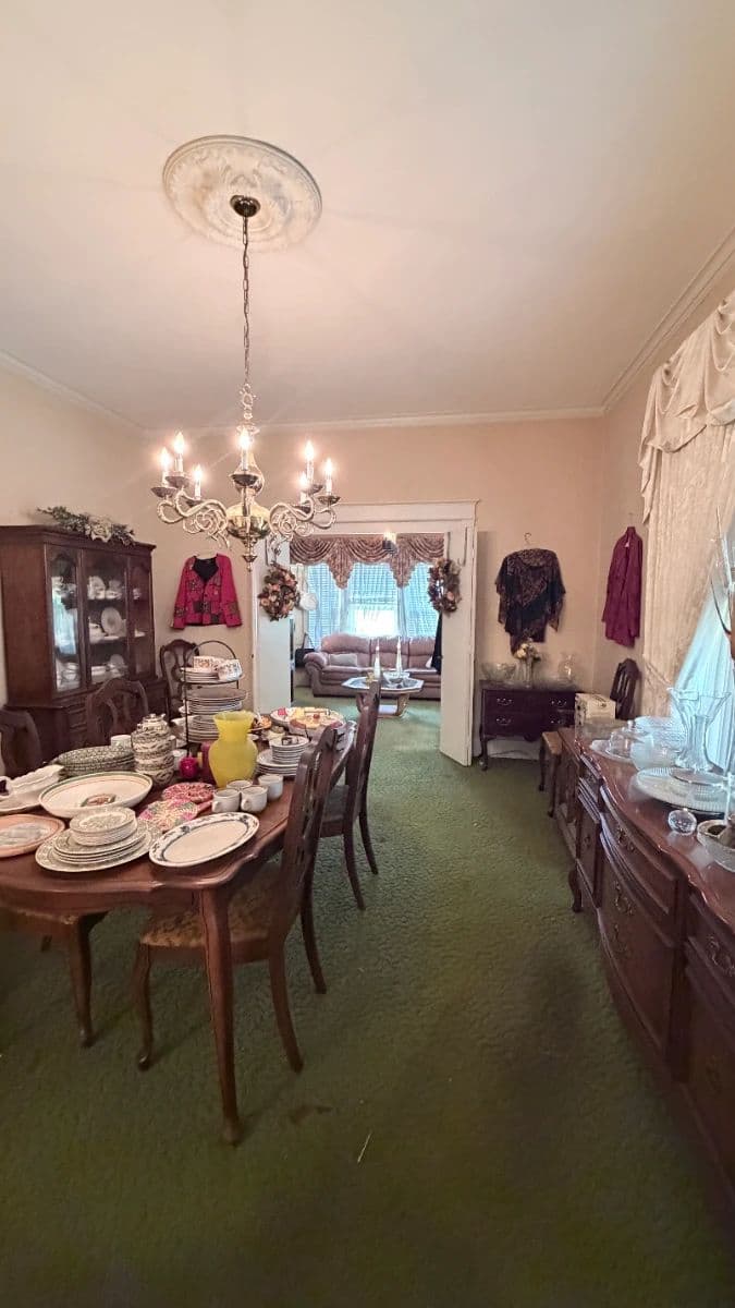 Packed Vintage West Nashville Estate Sale photo 5