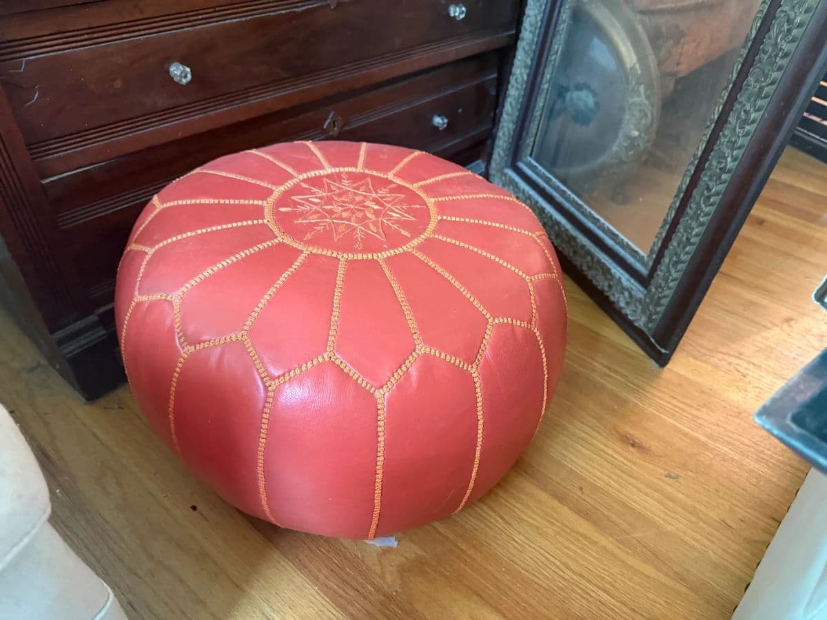 Vintage & Antique Filled South Waldo Kansas City Estate Sale photo 12