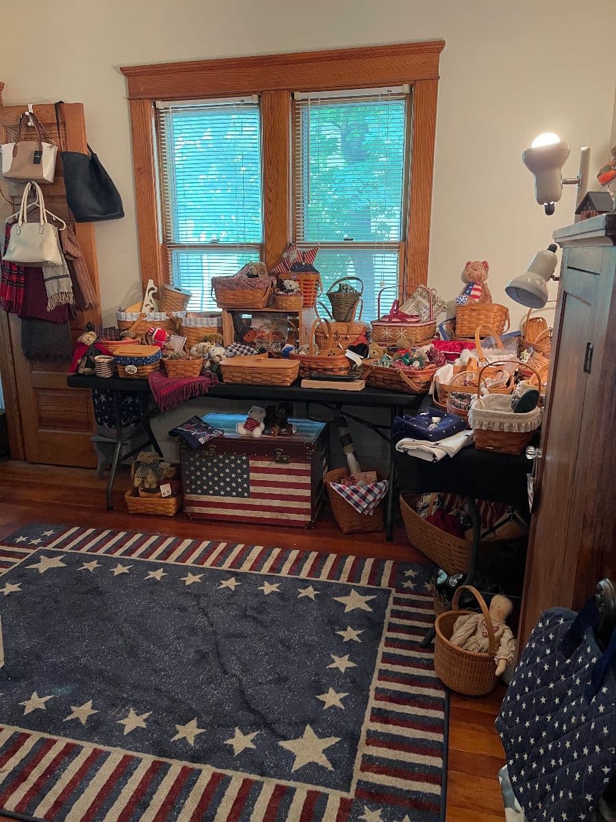 Loaded Estate with Longaberger, Holiday, Vera Bradley, Elvis and more!!! photo 2