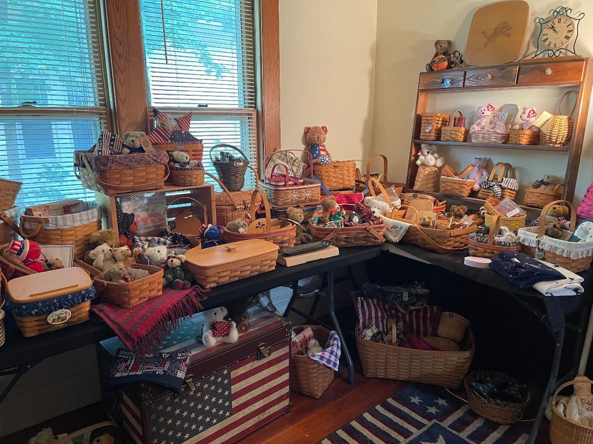 Loaded Estate with Longaberger, Holiday, Vera Bradley, Elvis and more!!! photo 3