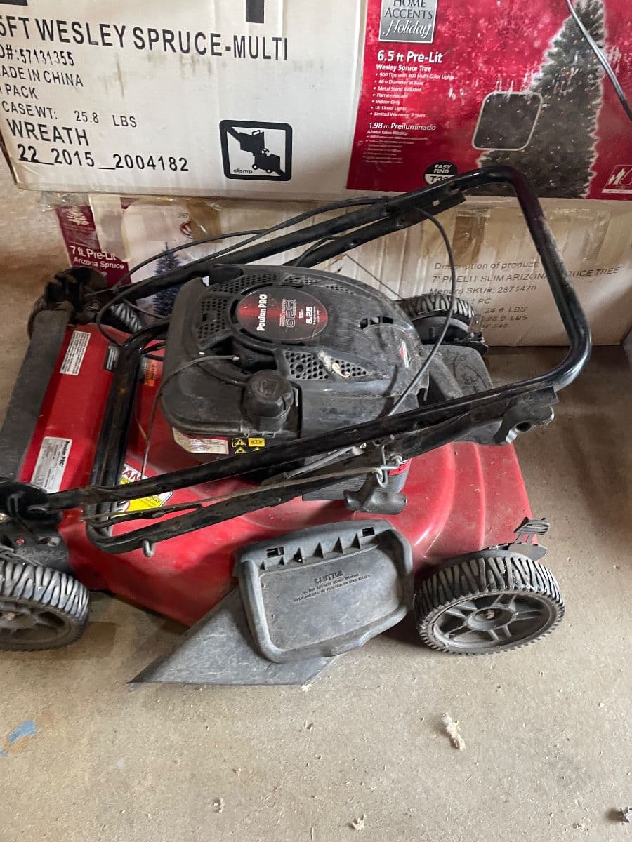 Downsizing Sale in Spring Lake Park photo 3