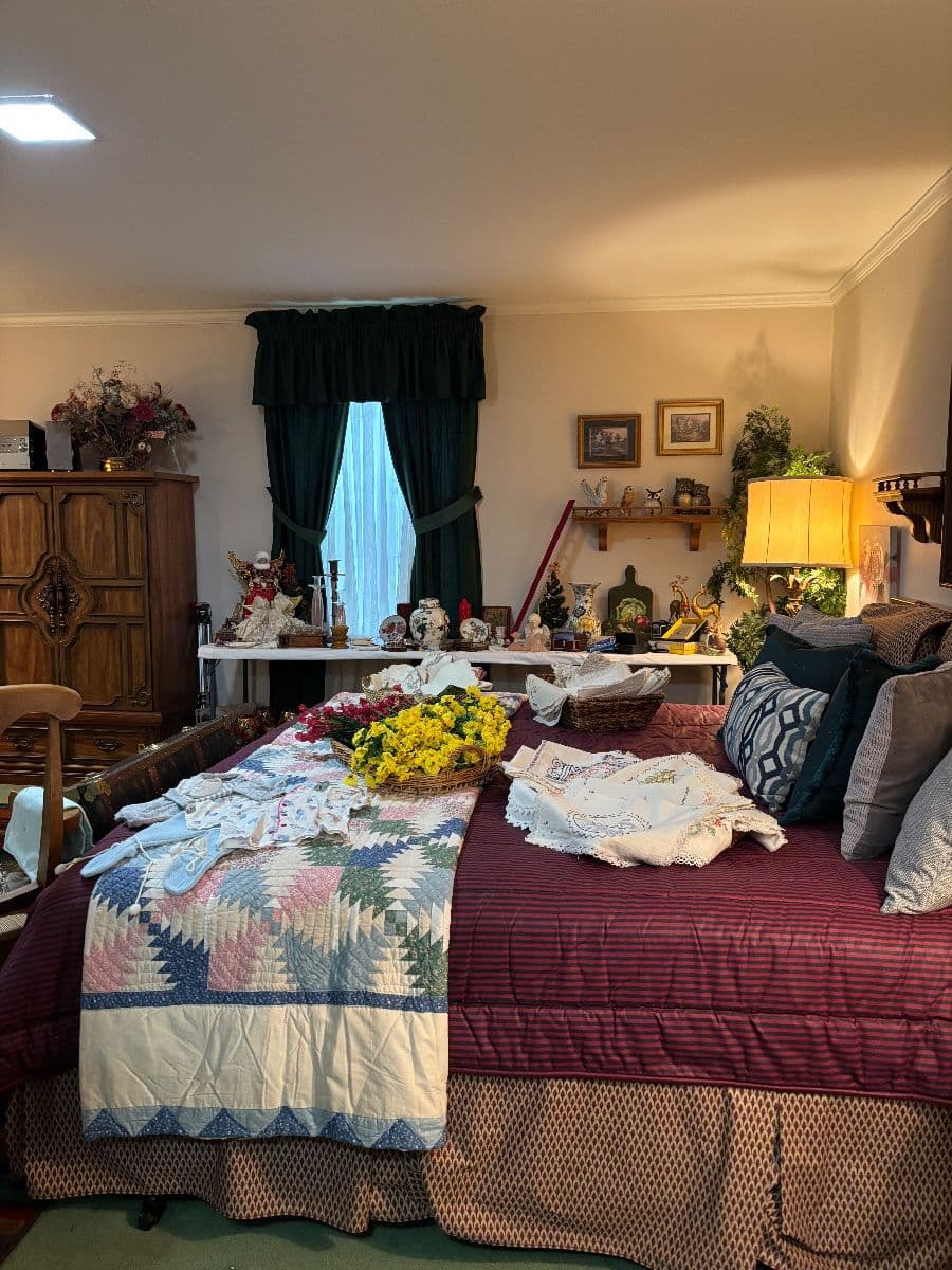 75% OFF Everything!! House is Chock-Full! Oak Hill Area Sale—Sep 4–6 photo 5