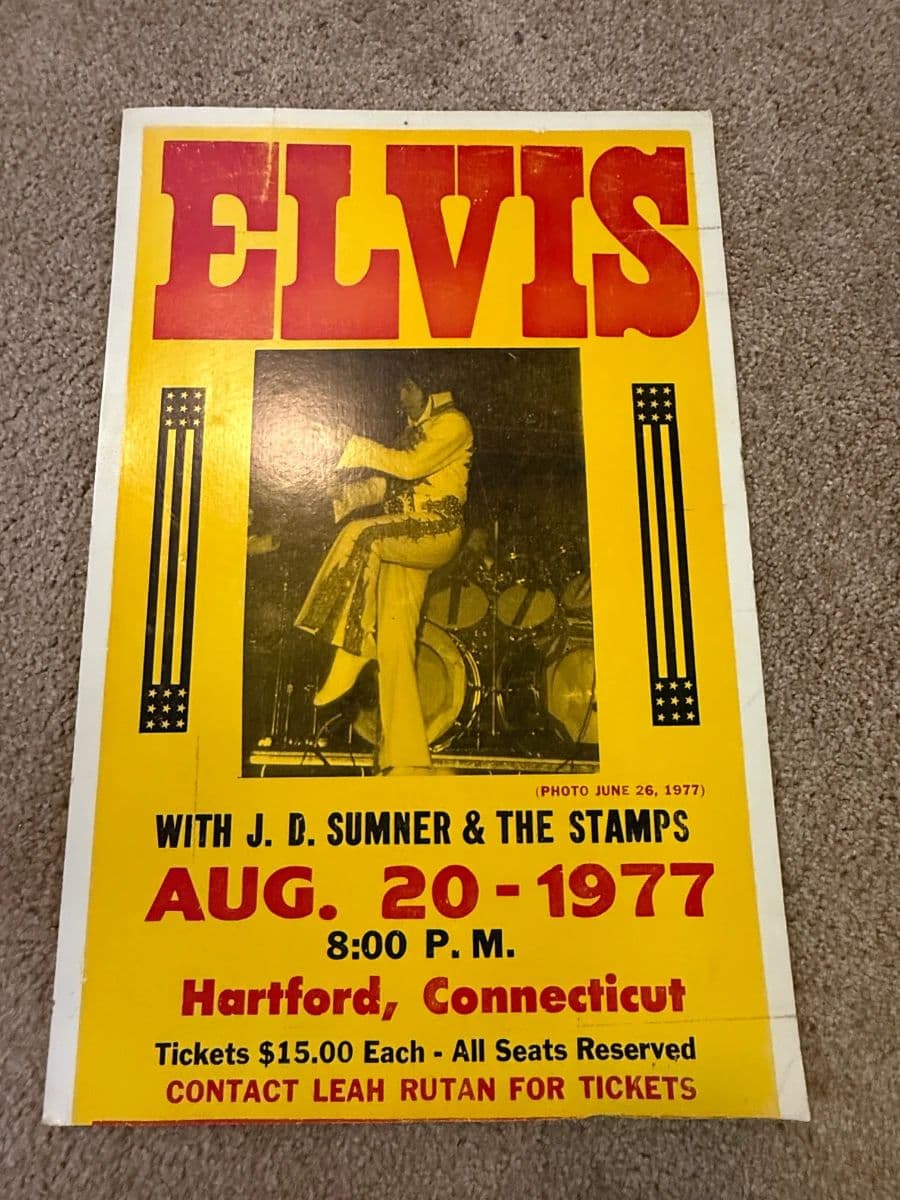 Hillsdale Estate - Concert T's, Vinyl, Collectibles photo 2