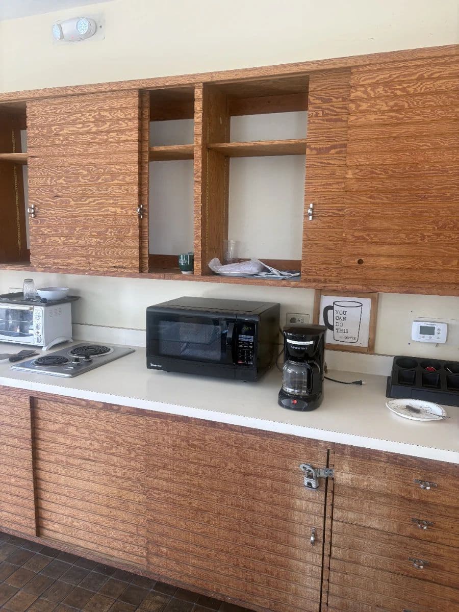 HUGE HOLLYWOOD ESTATE SALE photo 8