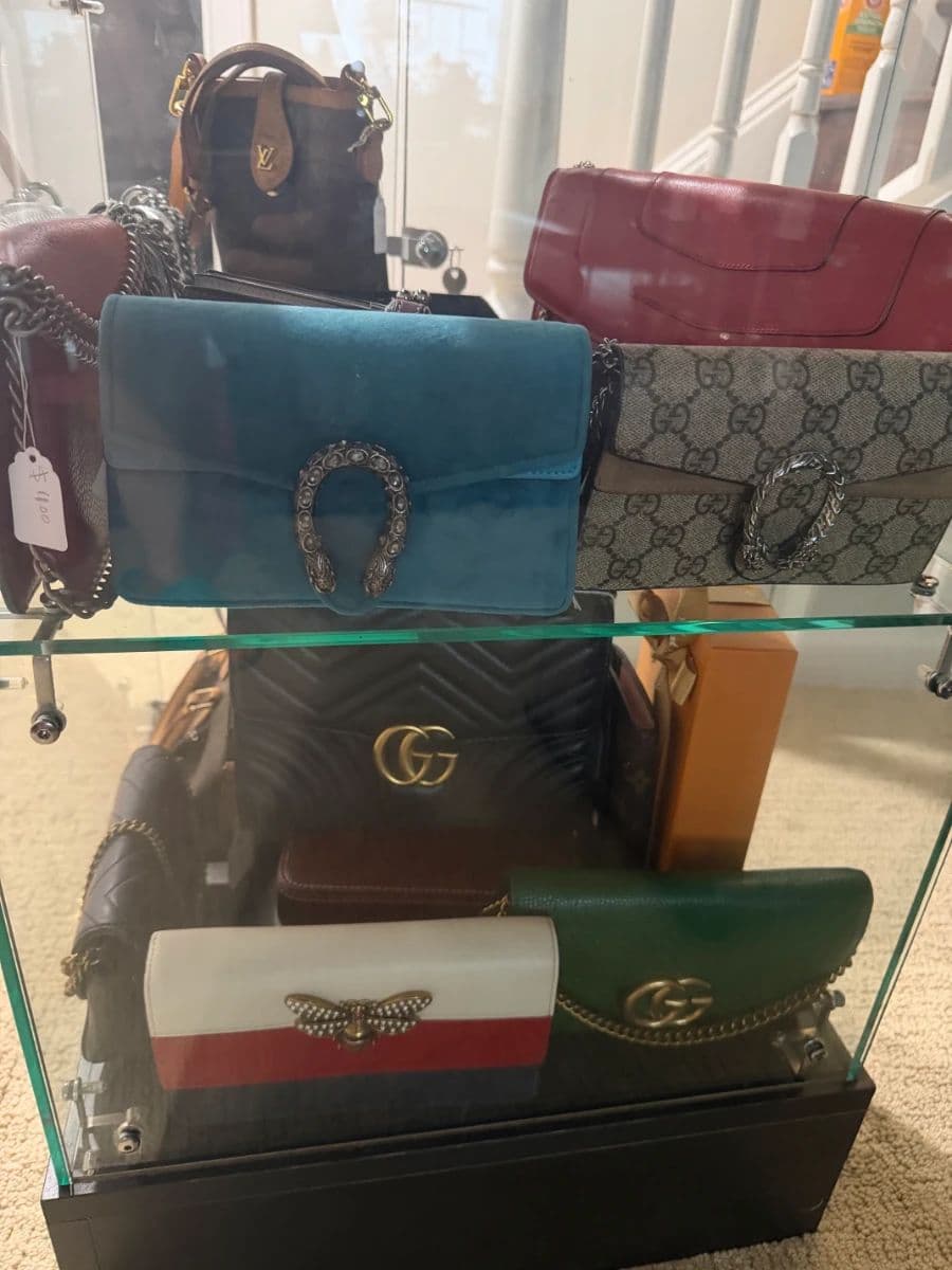 Up to 40% off - Buckhead Designer Handbag, Jewelry & Home Decor Sale photo 7