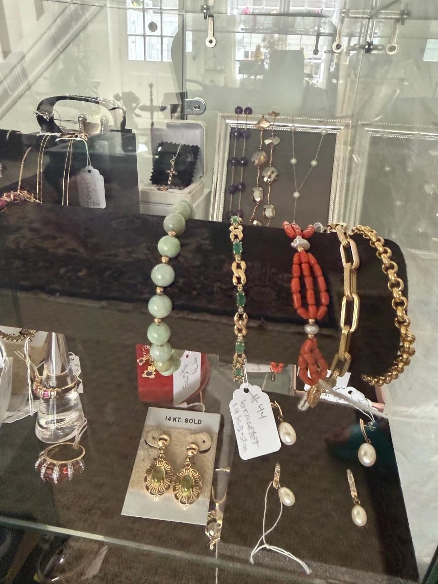 Up to 40% off - Buckhead Designer Handbag, Jewelry & Home Decor Sale photo 12
