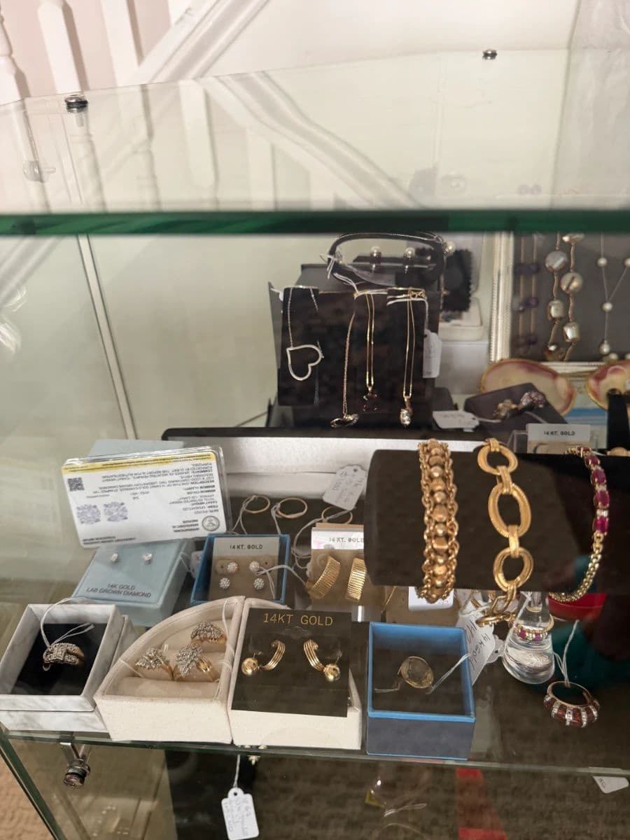 Up to 40% off - Buckhead Designer Handbag, Jewelry & Home Decor Sale photo 11