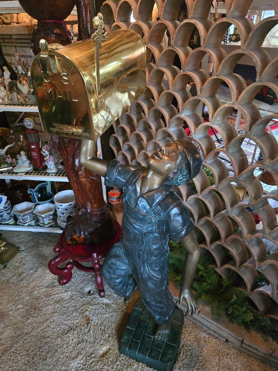 Exquisite treasures galore of Glenbrook Valley photo 2