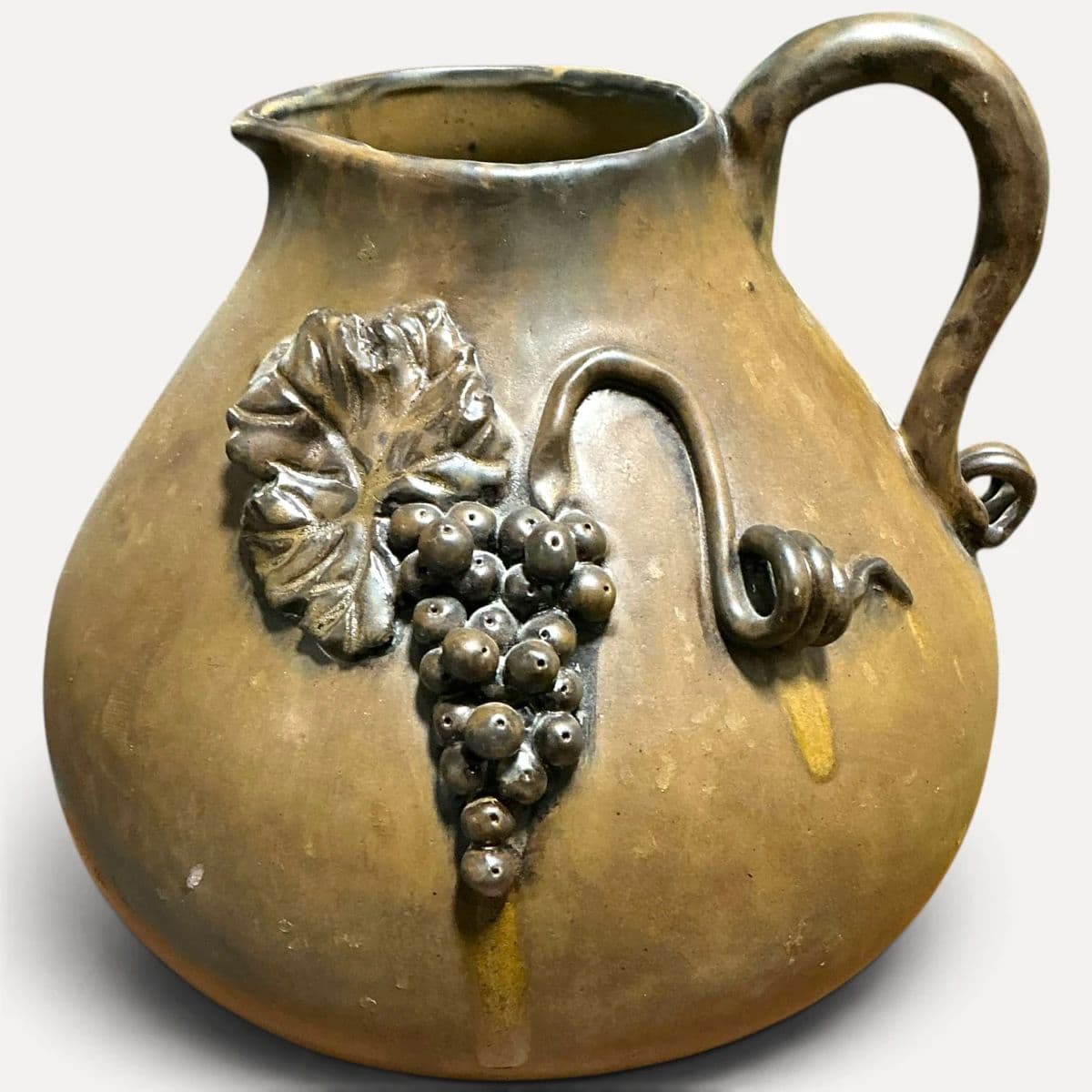 HUGE SODO Auction: Chinese & Japanese Pottery, HIGH END RUGS, Guitars, Designer Furniture, MCM, Art+ photo 10