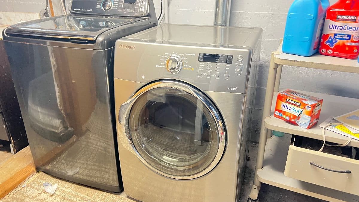 VAN ERP ~ Full Estate Sale near Greenlake photo 8