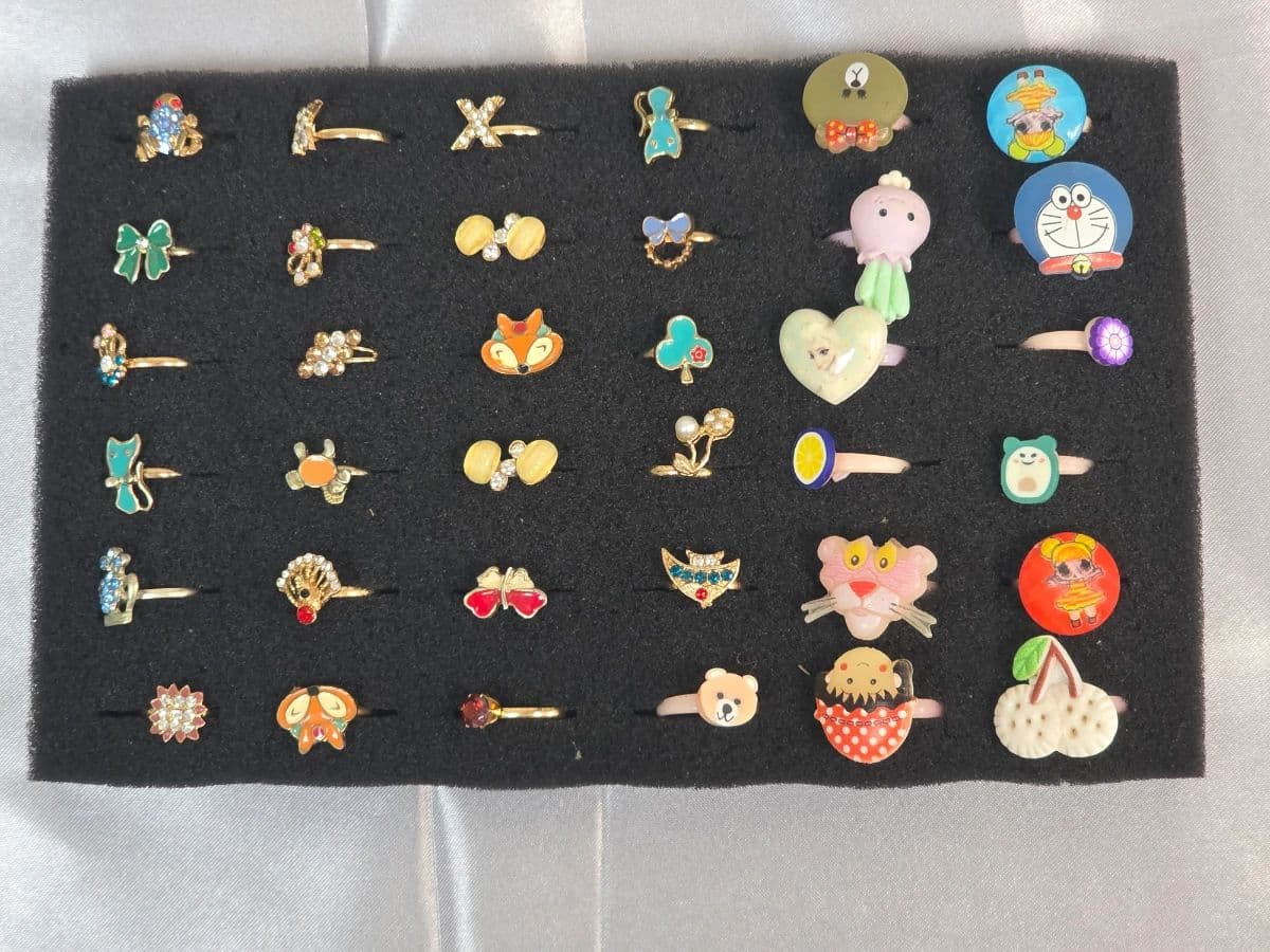 SEVERAL Rings 3/$28 Unisex | Costume & Vintage Rings | 100s to Dig Through | VTG ARTWORK / PAINTINGS photo 6