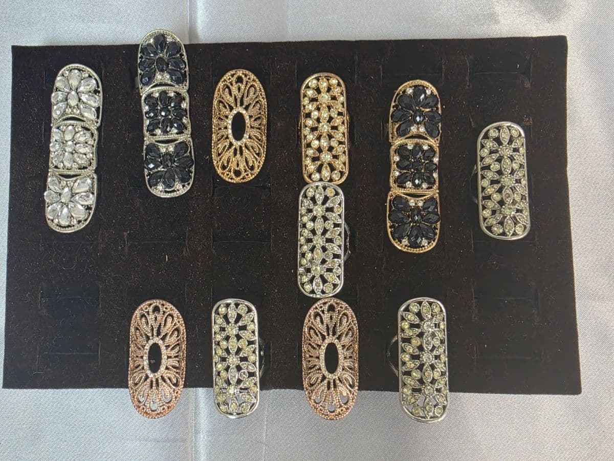 SEVERAL Rings 3/$28 Unisex | Costume & Vintage Rings | 100s to Dig Through | VTG ARTWORK / PAINTINGS photo 2