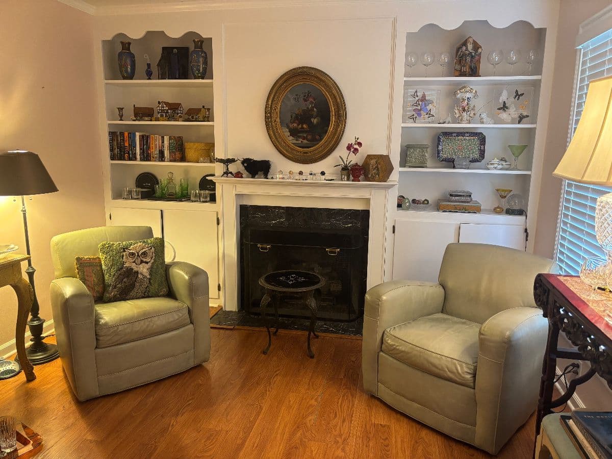 Cozy Estate Sale - Baccarat to Baker photo 2
