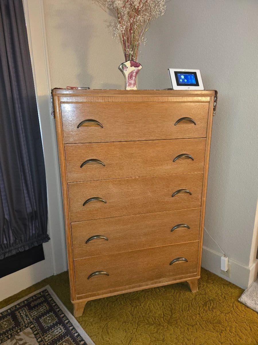 Multi-generational sale in West Seattle photo 7
